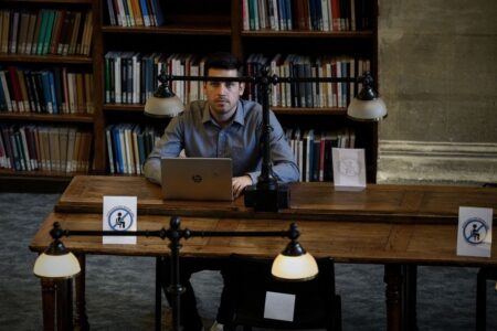 5 MBA scholarships to top business schools that you can still apply for in 2022