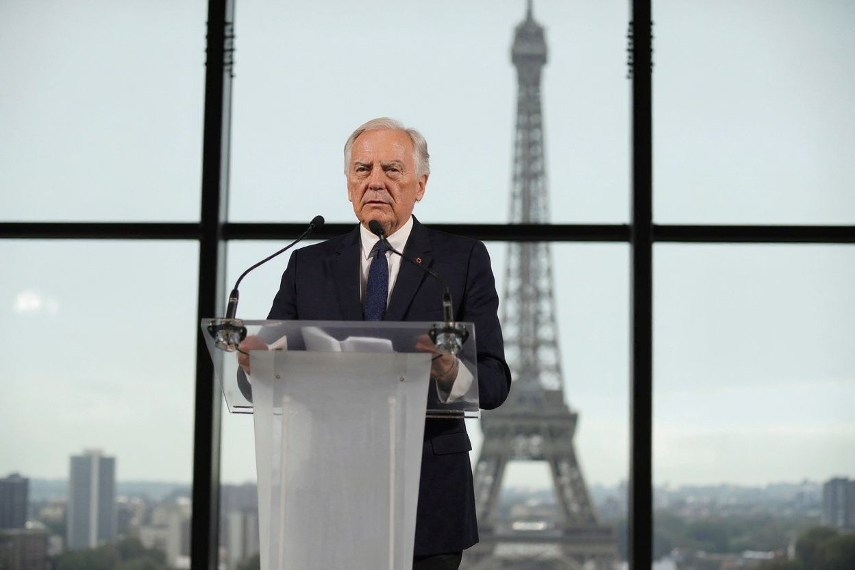 Bernard Arnault is one of the richest people in the world. (Source: )