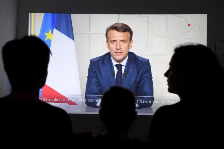 France orders schools to shut down, travel restrictions