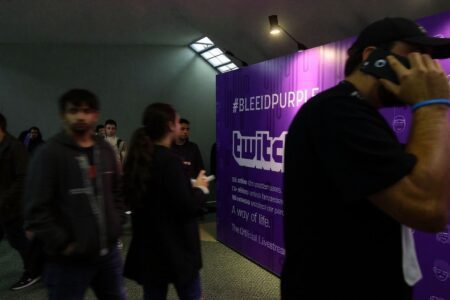 Can university students earn money through Twitch?