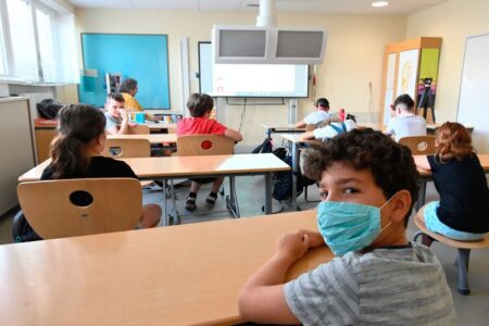 German school provides 90% safe air using DIY ventilation system