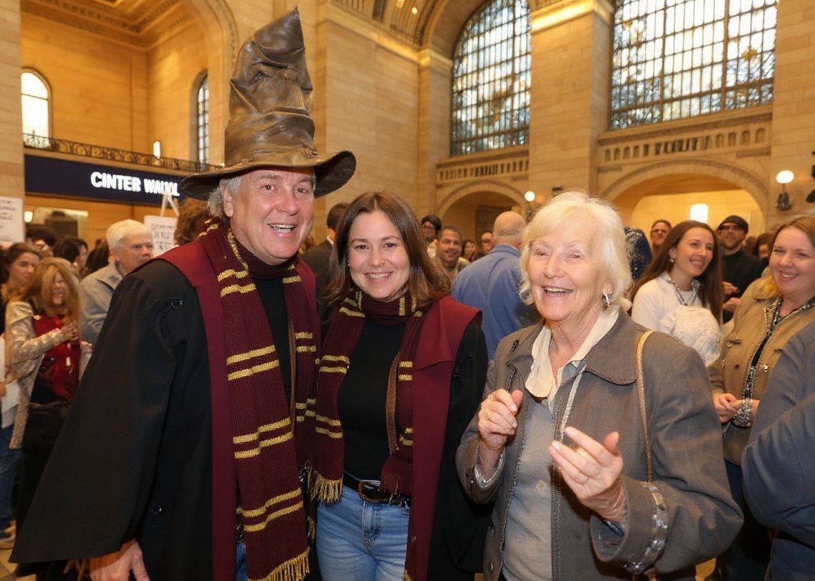 NEW YORK, NEW YORK – SEPTEMBER 01: Excited Harry Potter fans came together at the very first “Back to Hogwarts” celebrations at Grand Central Terminal. Back to Hogwarts is celebrated around the world on 1st September and marks the moment in the Harry Potter stories where the fictional Hogwarts Express would depart from Platform 9 3/4 to take students to Hogwarts School of Witchcraft and Wizardry. Hosted by superfan and TikToker, Kierra Lewis, who led the iconic countdown to 11am, fans were treated to a morning of magic and fun – including a special appearance by beloved Harry Potter cast member, Bonnie Wright at Vanderbilt Hall at Grand Central Terminal on September 01, 2024 in New York City.   Mike Coppola/Getty Images for Warner Bros. Discovery/ (Photo by Mike Coppola / GETTY IMAGES NORTH AMERICA / Getty Images via )