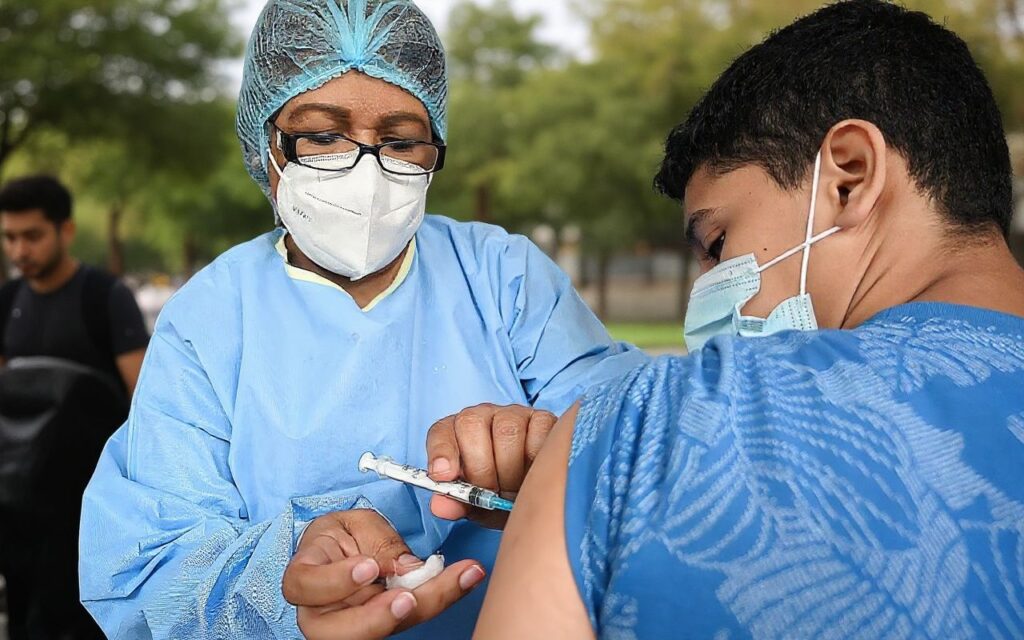 If you are an international student currently in Australia, and want to get the COVID-19 vaccine, you can get it for free. Source: Orlando Sierra /