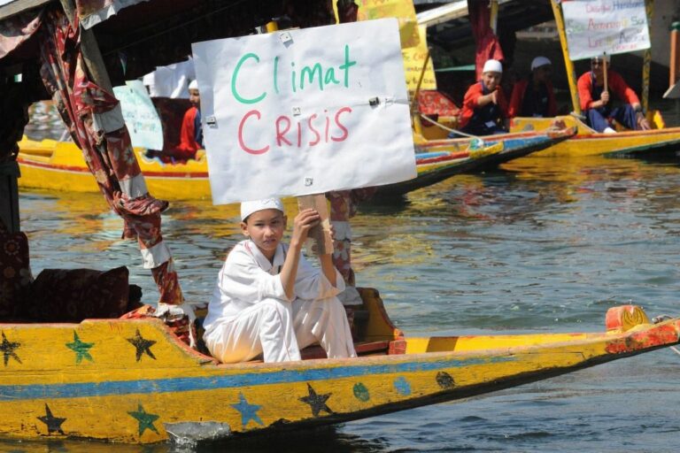 5 ways the climate crisis is impacting your child's education