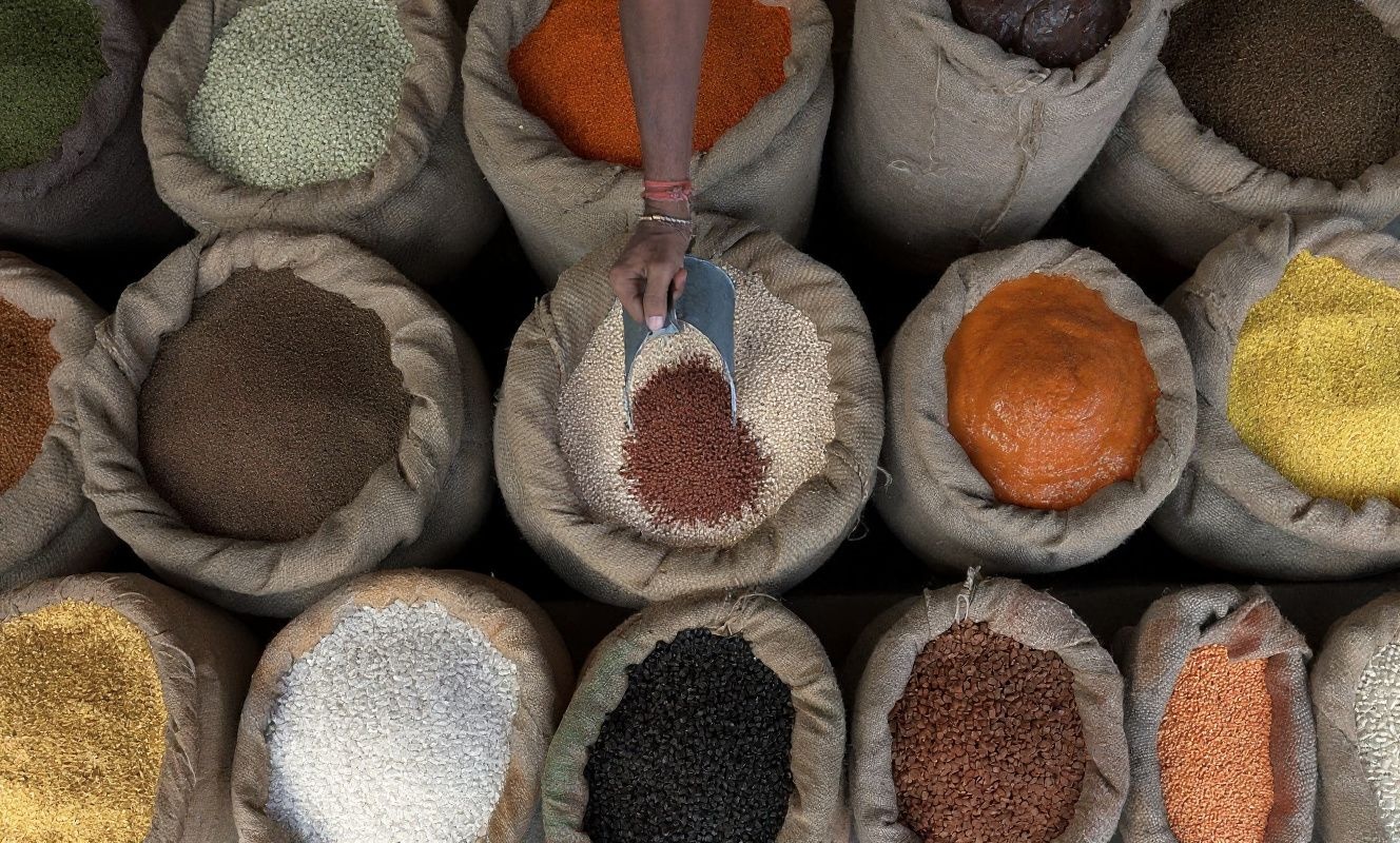 The careful use of spices used in Indian food make it one of the best cuisines in the world. This also makes it one of the best countries for study abroad. Source: Manjunath Kiran /