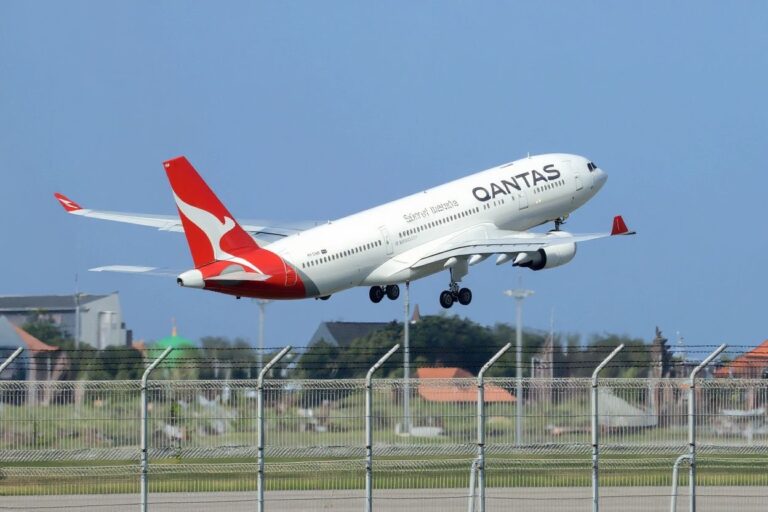 Cancelled flight ticket to Australia: Your one-stop guide to get a refund