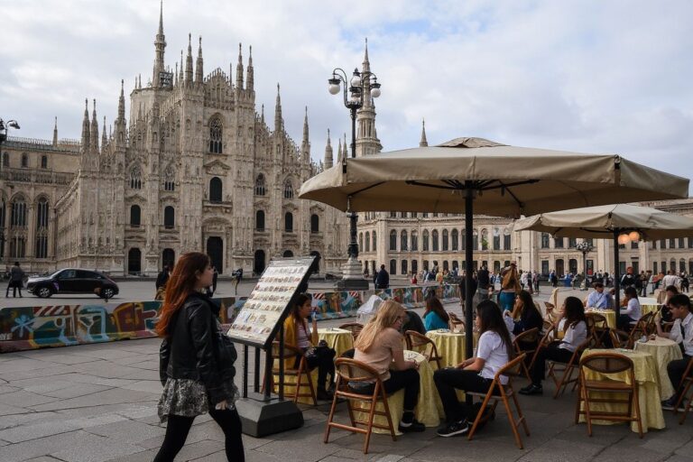 12 full scholarships in Europe for 2025 and beyond