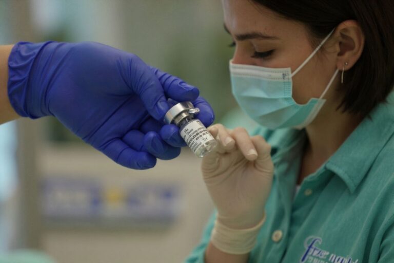 International students will get COVID-19 vaccine for free in Australia