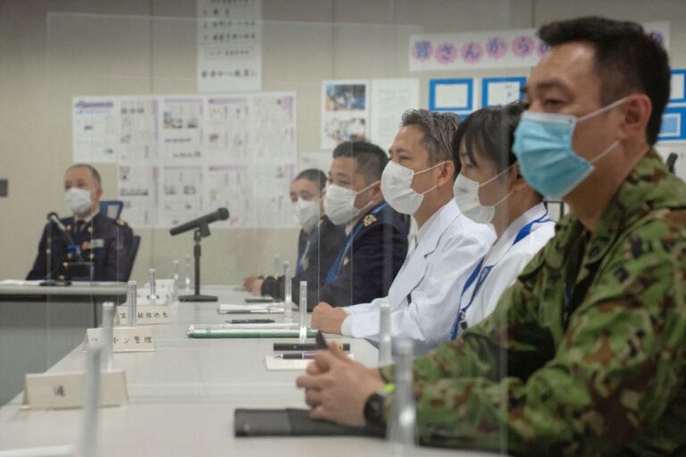 Japan to close borders to international students as Omicron spreads