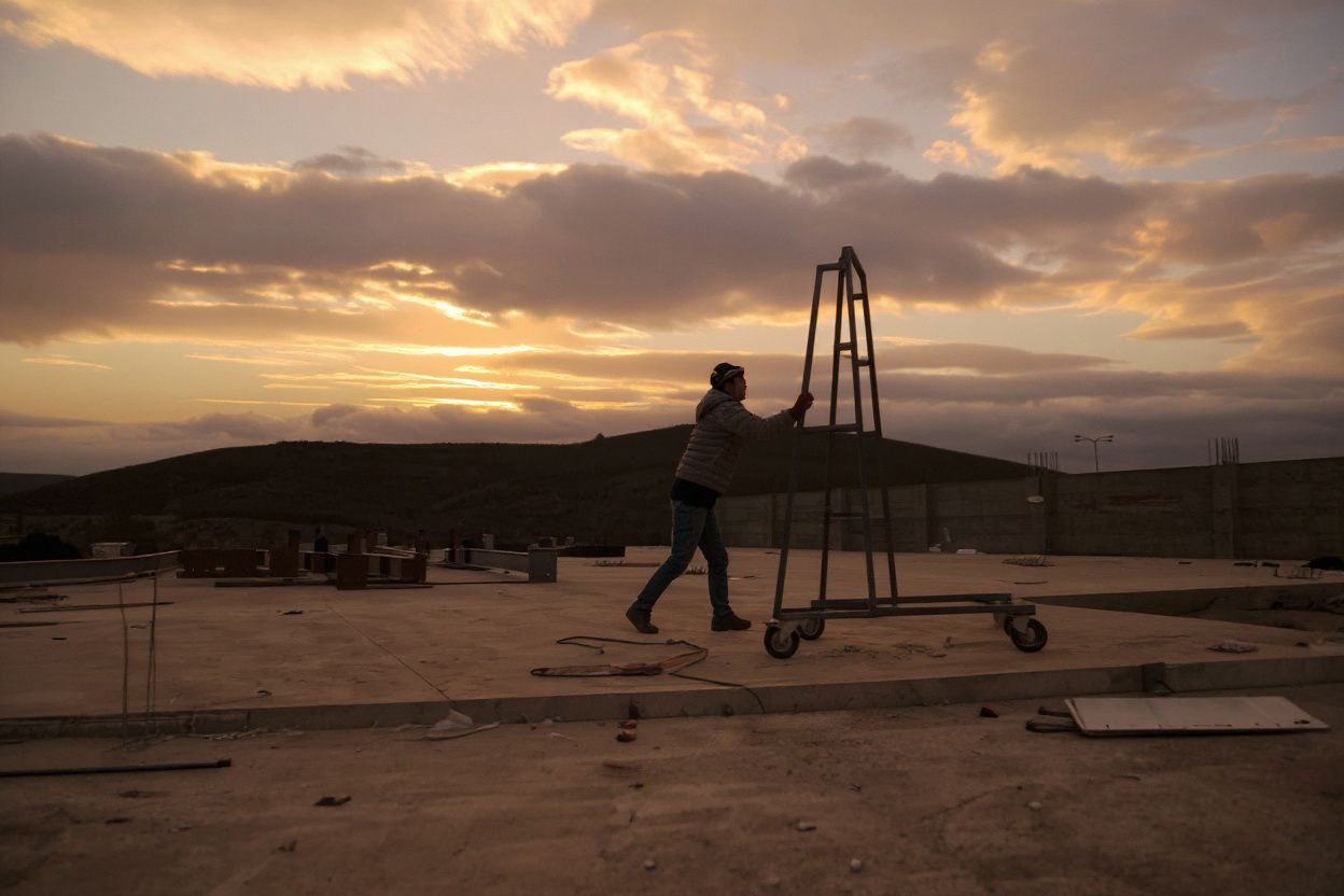 Rapid urbanisation and population growth has seen the demand for construction professionals continue to expand globally. Source: Armend Nimani /