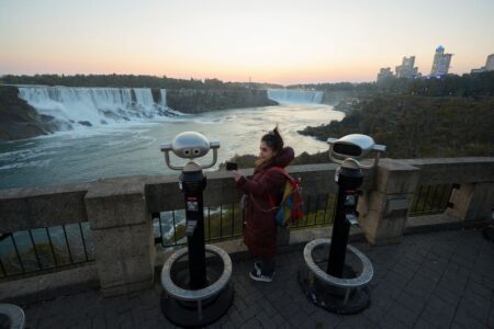 14 PhD scholarships in Canada for international students