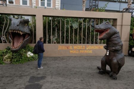 If university students were 'Jurassic World: Dominion' dinosaurs