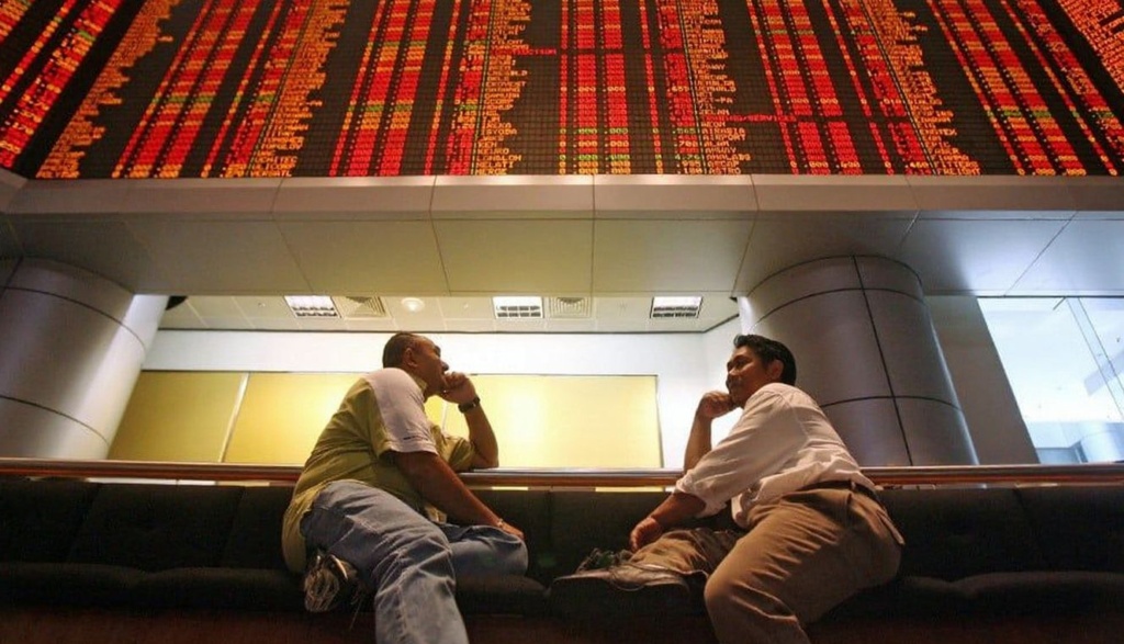 PHOTO (Photo by  / )