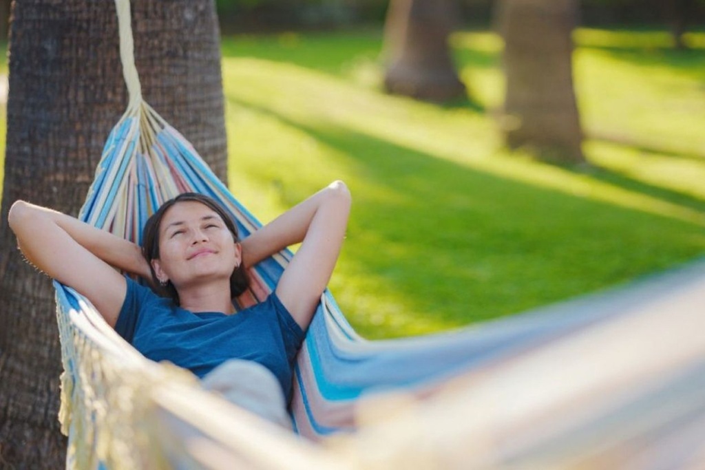 Daydreaming isn’t bad. In fact, it helps you to become more creative. Source: