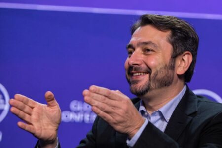 13 types of business degrees that can lead to high-paying jobs, up to US$144,688 in salary