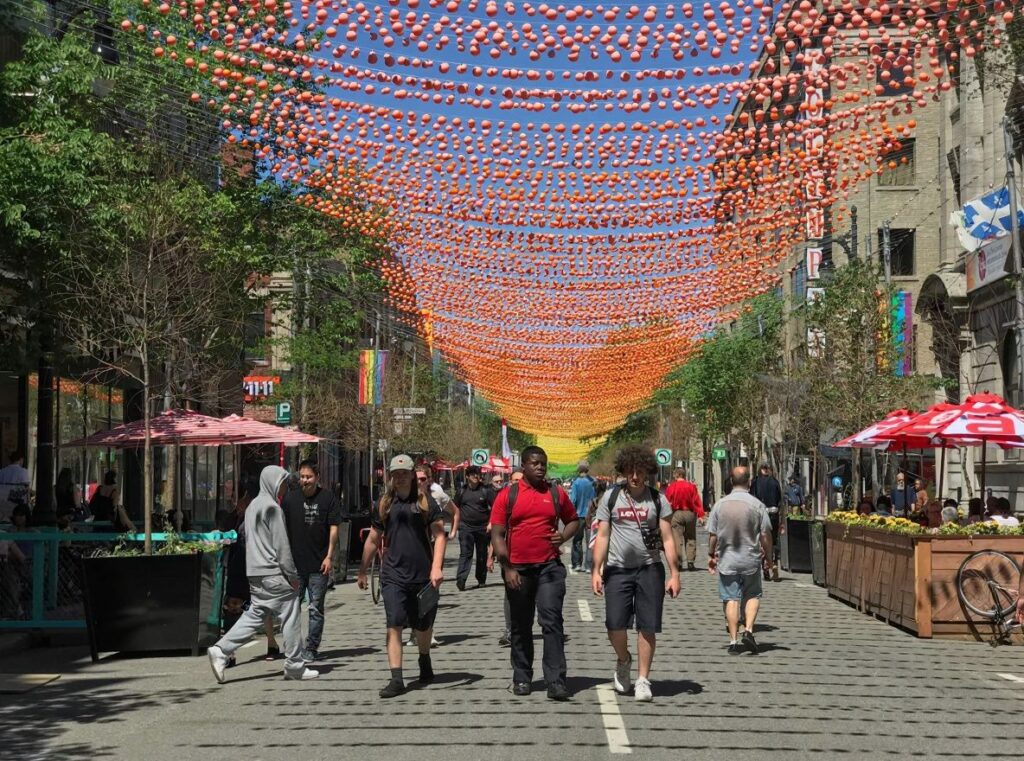 Canada issued nearly 450,000 study permits in 2021, with Indian and Chinese students being the biggest beneficiaries. Source: Daniel Slim/