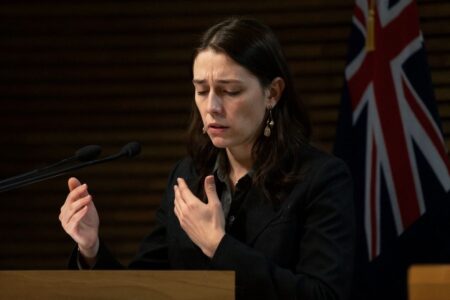 Unis should 'put more pressure' on the gov't, says student locked out of New Zealand