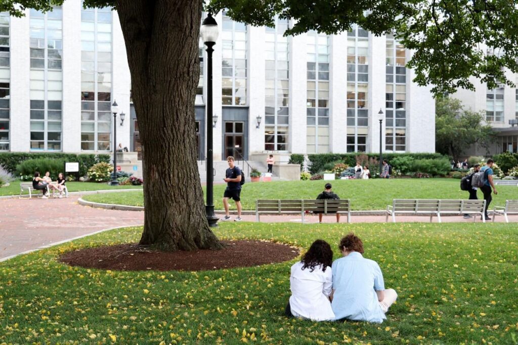 Source: Maddie Meyer /