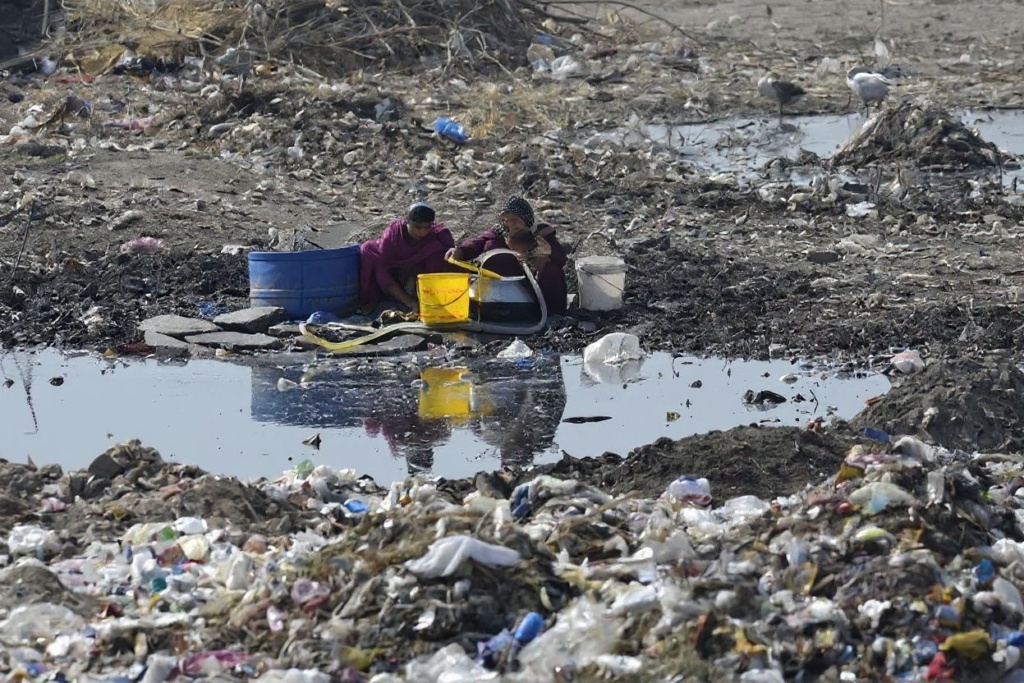 Every year tons of clothing end up in landfills impacting our environment. Source: