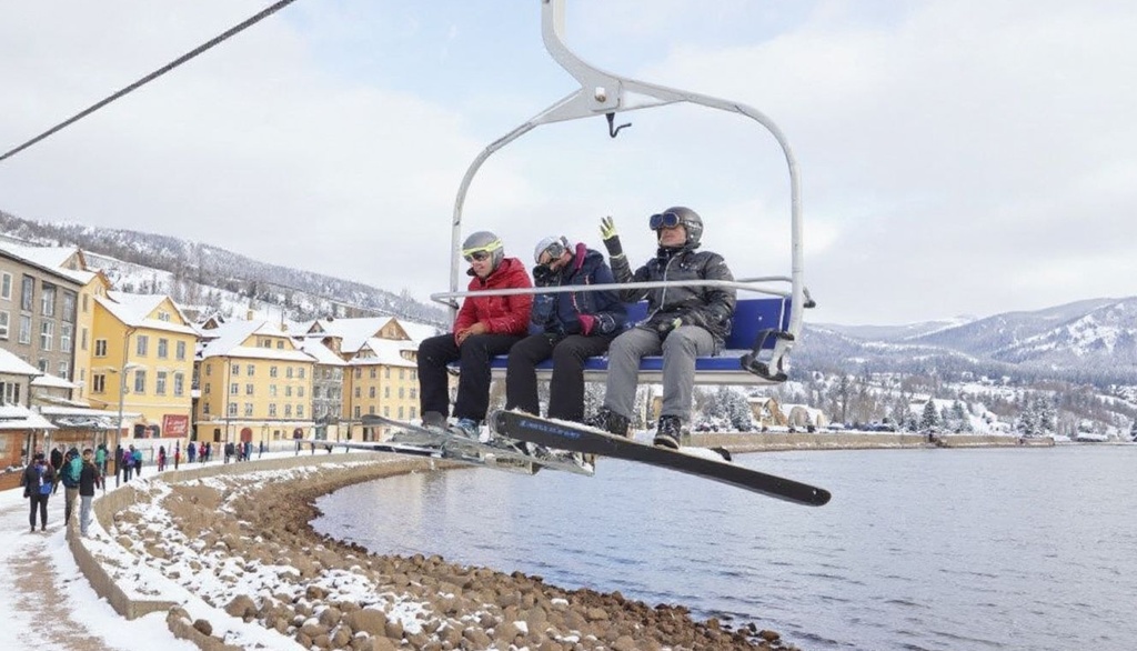 Studying in Poland also means enjoying all the sights and experiences the country has to offer. Source: