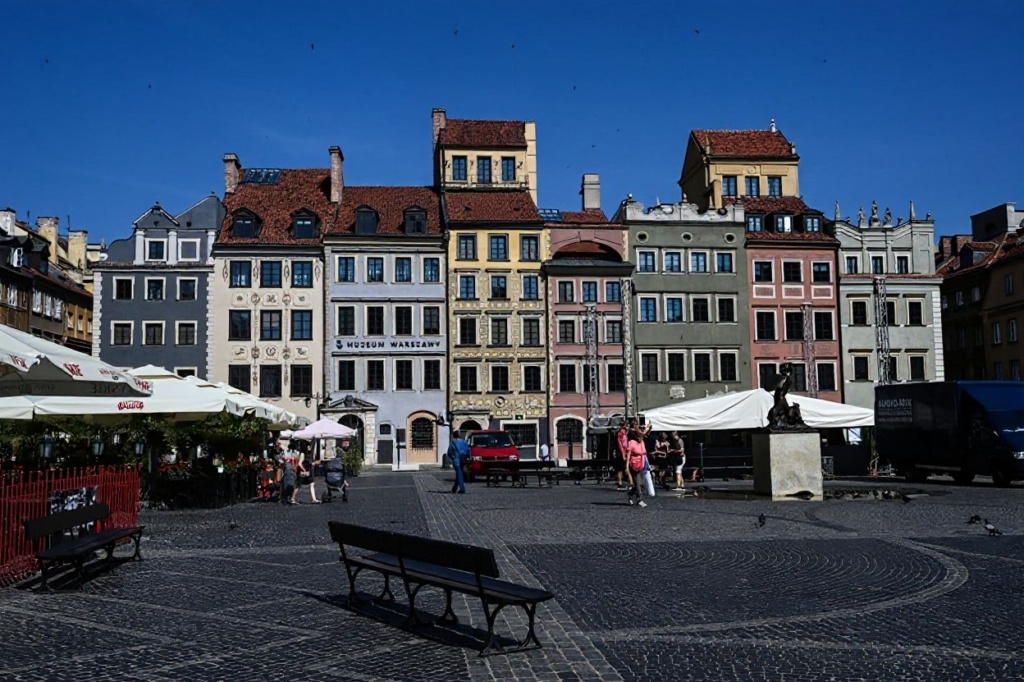 Source: Miguel Medina/