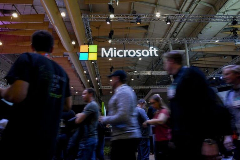 Get a job in the US, UK, or Australia with these companies that sponsor visas for international students