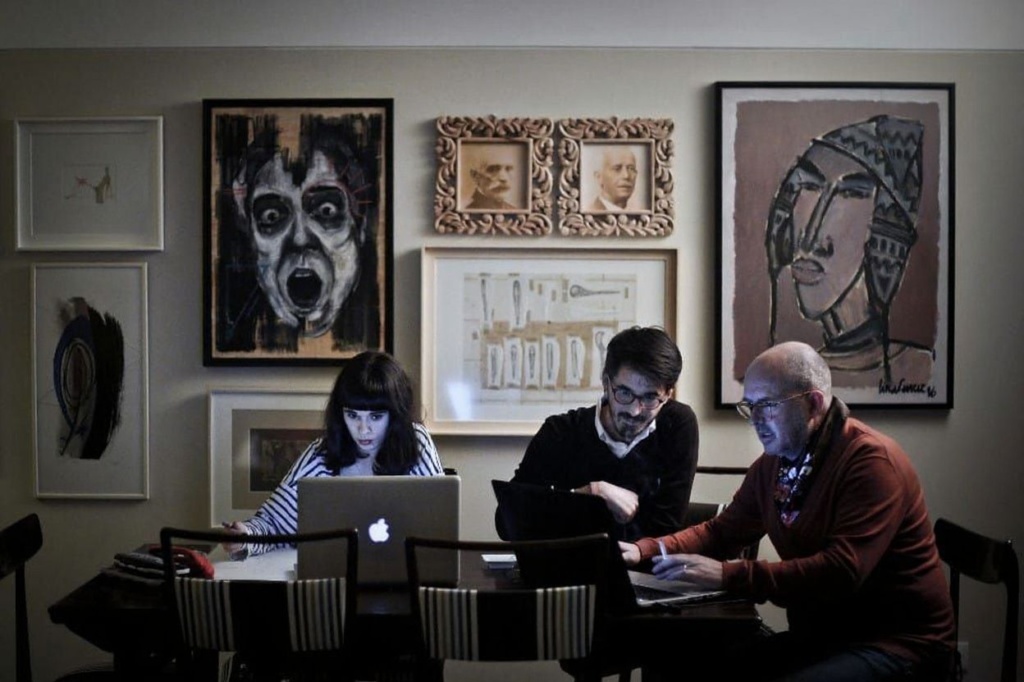 Graphic designing is what led Qualls on her path of how to become a millionaire. Source: Patricia De Melo Moreira/