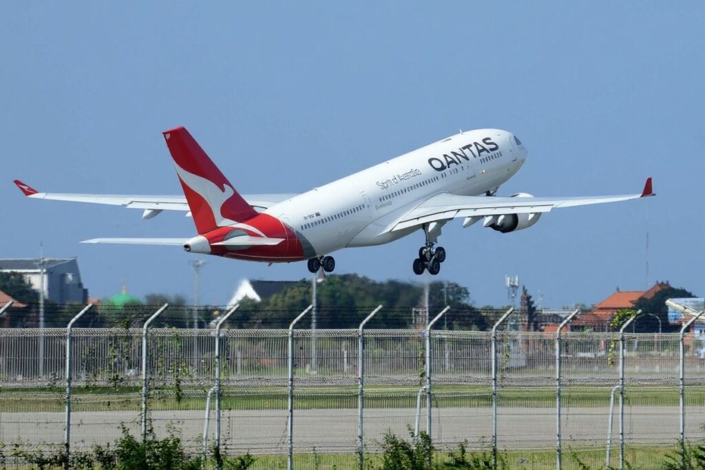 If approved, it could see up to two flights carrying a maximum of 180 students land in Darwin in January 2022. Source: Sonny Tumbelaka/