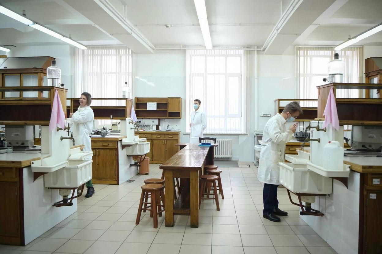 Research assistants are paid well, and some are even granted financial aid for their university tuition. Source: