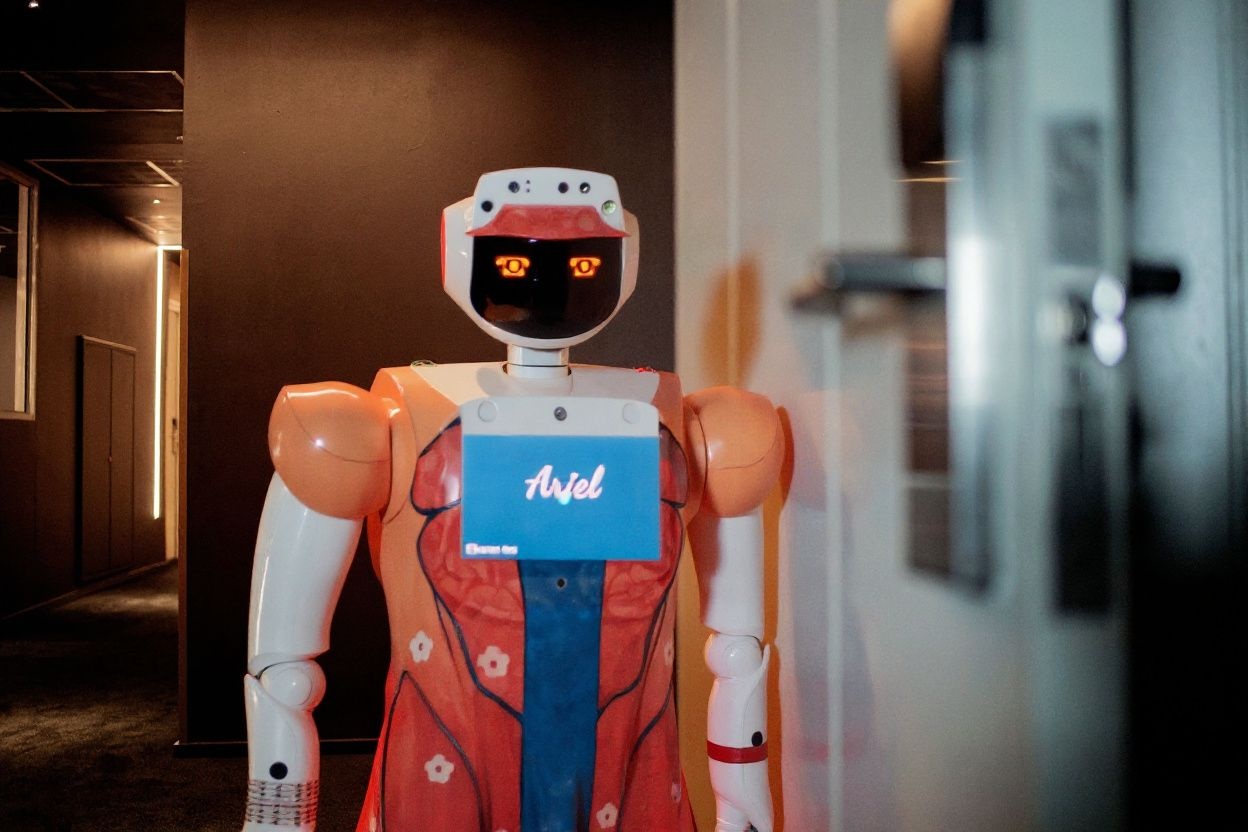 Would you prefer exiting your room to the sight of a robot or a human? Source: