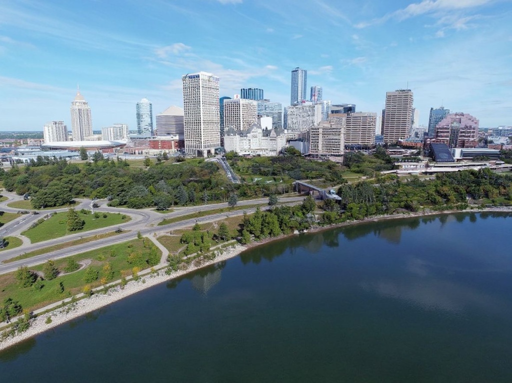 EDMONTON, ALBERTA – AUGUST 28: In this view from a drone, the North Saskatchewan River is seen with the city skyline in the background as photographed on August 28, 2020 in Edmonton, Alberta, Canada.   Bruce Bennett/Getty Images/ (Photo by BRUCE BENNETT / GETTY IMAGES NORTH AMERICA / Getty Images via )