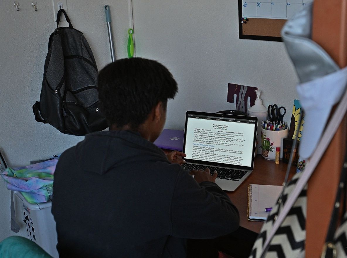 Not all Feng Shui techniques will be realistic for your tiny student dorm, but at least you can do your best to make it a little better. Source: