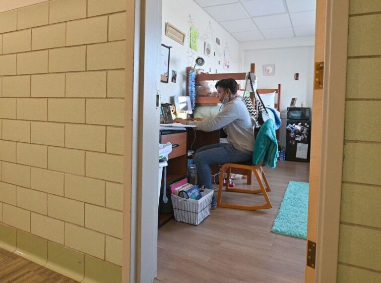 Here’s your life-saving dorm room essentials checklist