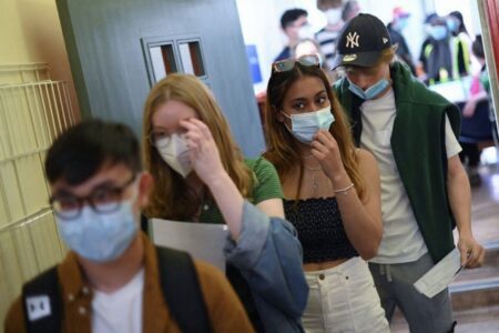 Many Australian students don’t know how to manage their money: research