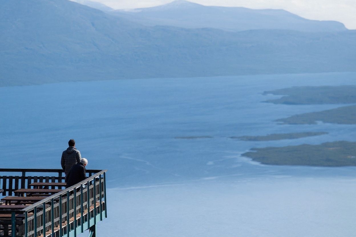 You don’t have to search far and wide to find the best scholarships in Sweden. Source: