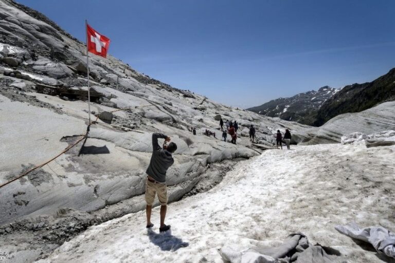 This fully-funded Swiss scholarship gets you into one of the world's best unis