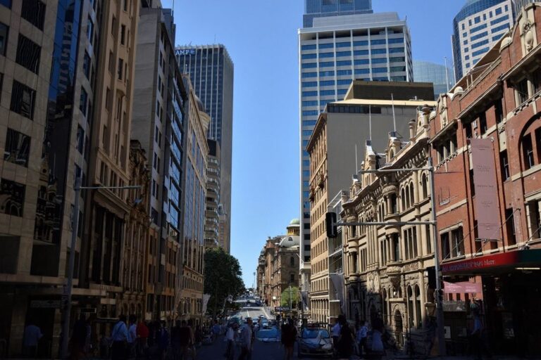 Return to Australia: November 2021 updates for international students