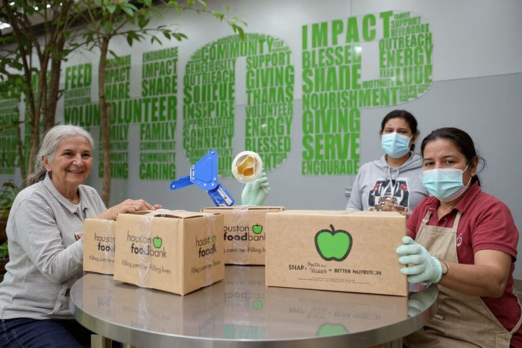 Volunteering in your community is a fulfilling way to spend time serving others. Source: Justin Sullivan/Getty Images/ 