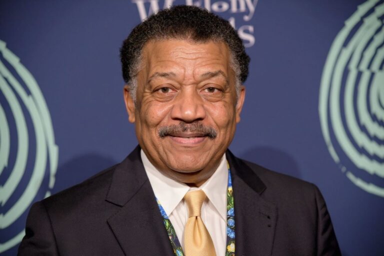 Neil deGrasse Tyson's holiday gift guide for every space nerd