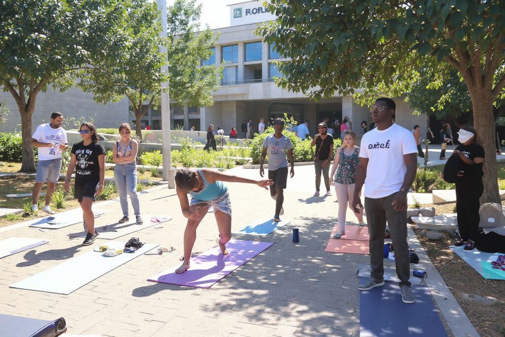 Many unis will have activities during your initial time there. This can include yoga to activities outside campus like tours and even eating out. Source: Michael B. Thomas/