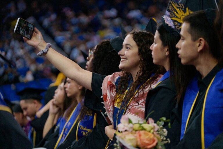 'Top-up degrees': How to turn your diploma to a full degree in just 1 year