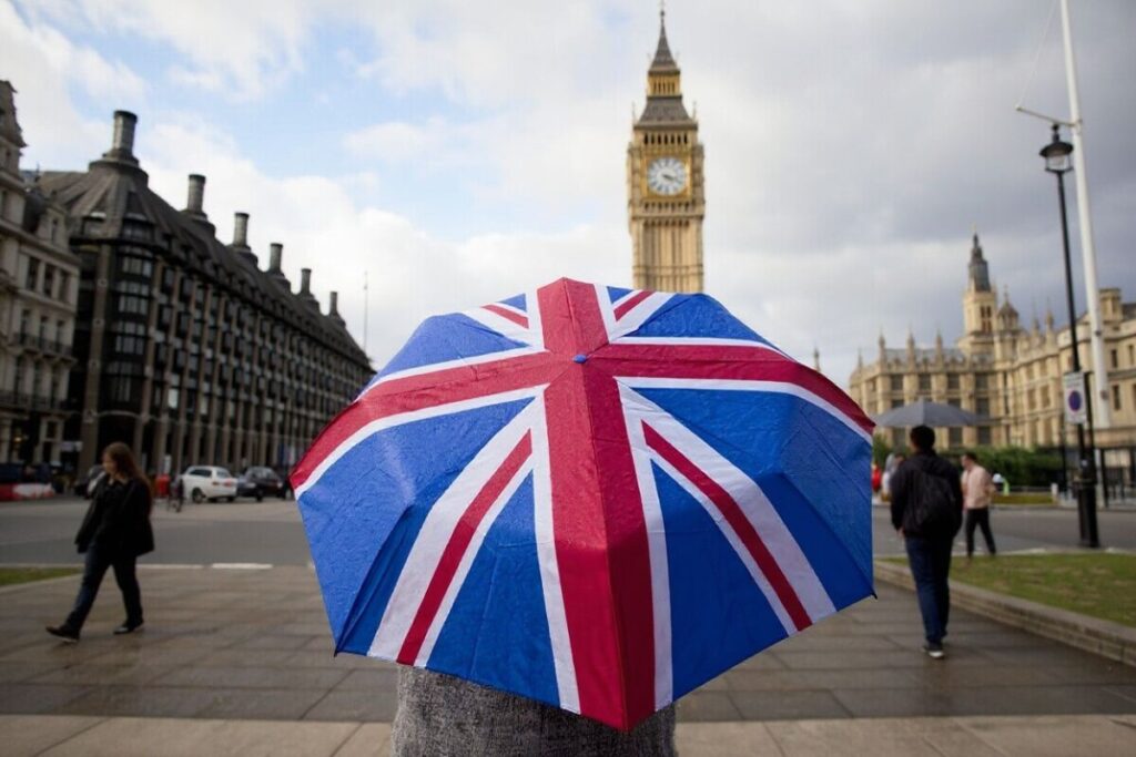 Eligible students will have two years (or three if you are doctoral) to work, or look for work in the UK after successfully completing your course. Source: Justin Tallis/