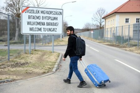 Students affected by Russia-Ukraine war could study in Polish, Hungarian universities