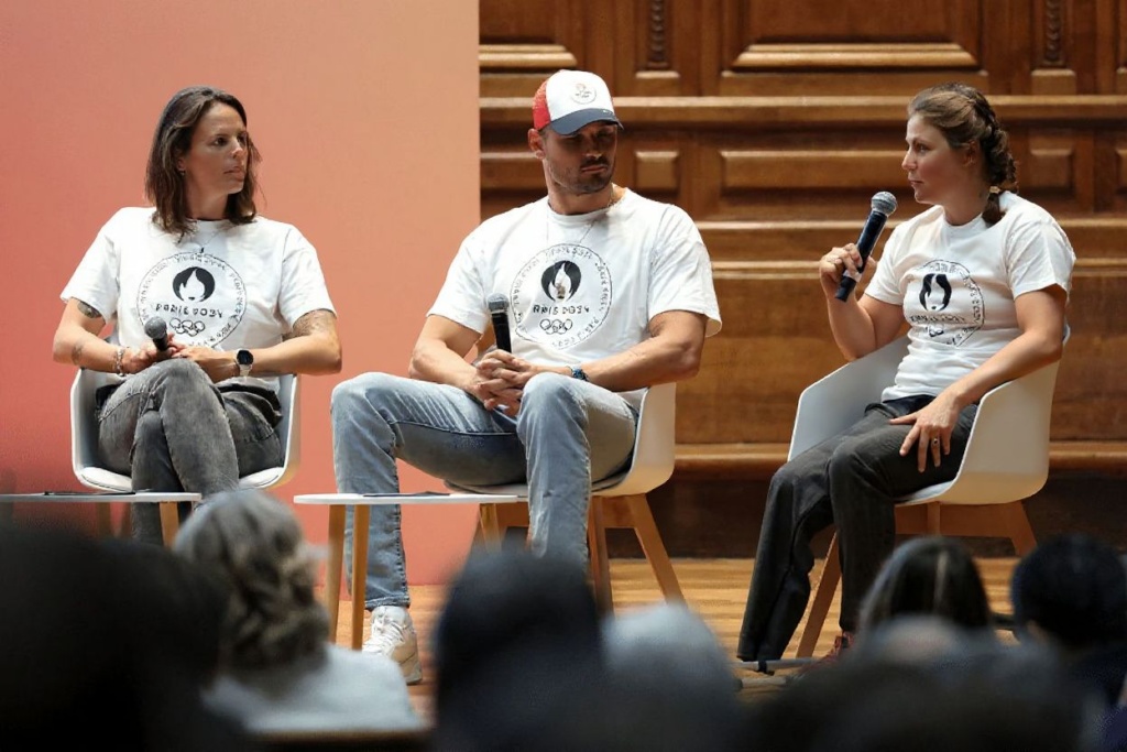 By practicing adaptability, individuals can navigate various communication scenarios with greater ease and convey their messages more efficiently and effectively. Source: