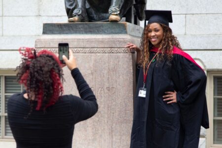 3 MBA scholarships to prestigious universities for international students