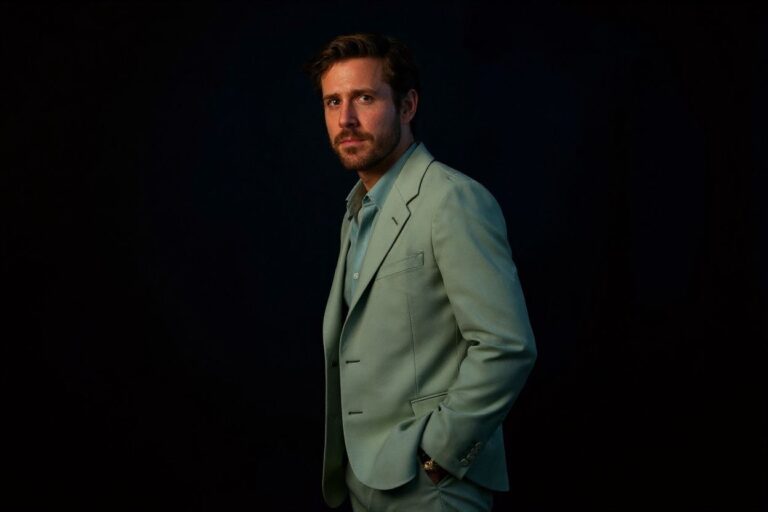 The ultimate guide to being a stunt performer, and how to earn US$70,000 per year in this occupation