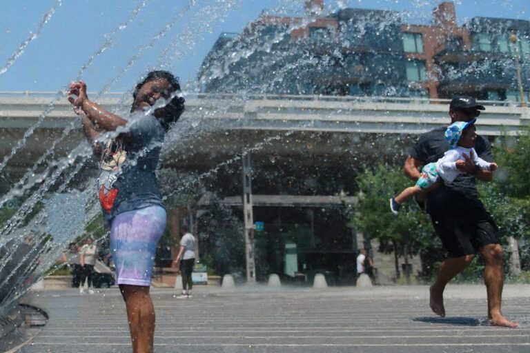 As US heat waves intensify, tens of thousands of classrooms will be too hot for students to learn in