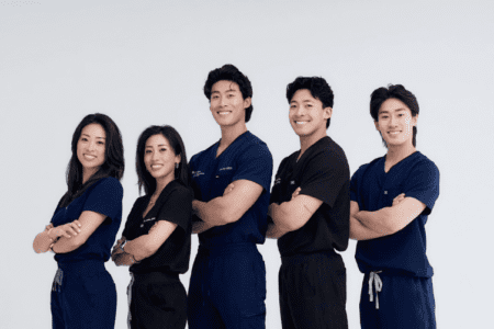 Meet the smartest family of dentists in the world: Who studied what and why all 5 kids went to a Spanish university