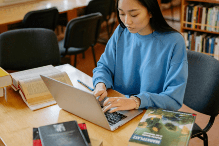 5 things I wish I knew before signing my rental contract abroad