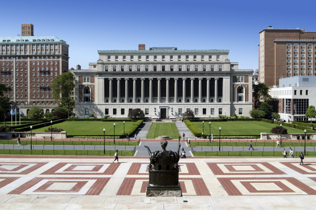 Want a global career in economics? Start with these 3 economics degrees